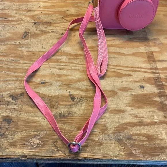 NWOT Instax pink camera. It only comes with the camera and case but no camera - Picture 9 of 9